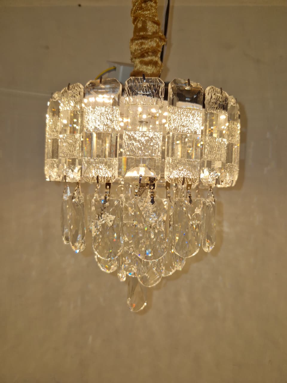 Round Crystal Chandelier – Golden Finish (200mm, 24W LED)